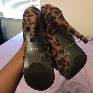 Metaphor leopard booties worn once like new